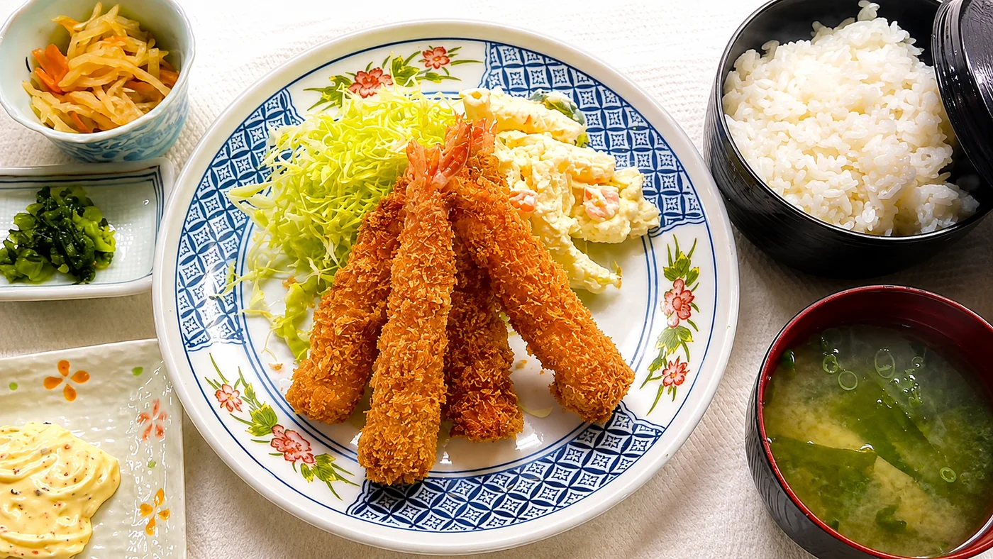 まんぷくシリーズ 定食＋入浴券 1,200円（エビフライ定食）